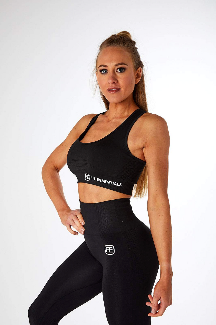 SEAMLESS SPORTS BRA JET